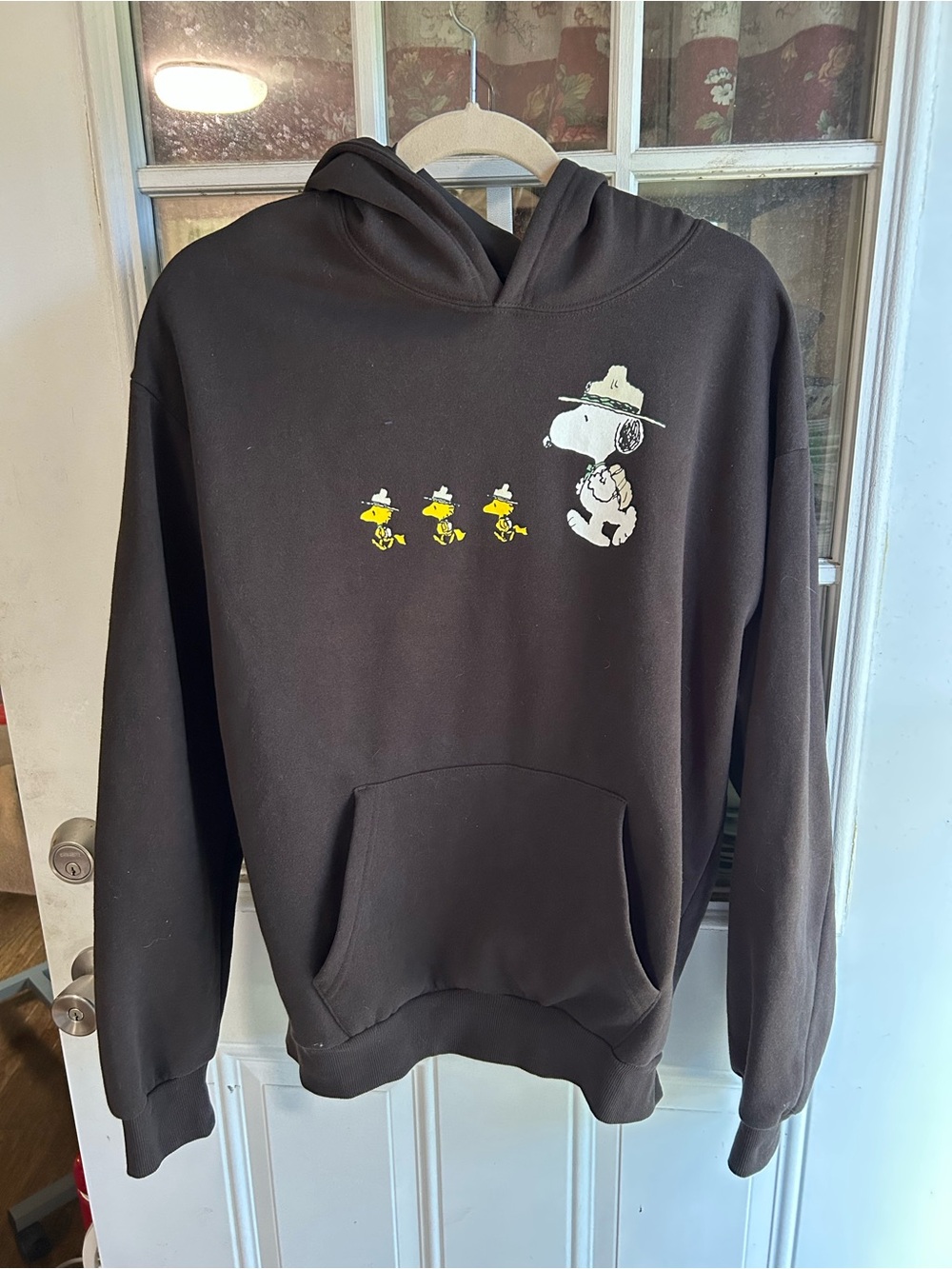 NWOT Men's Dark Brown Snoopy Graphic Hoodie Shirt, pullover, 25” pit to pit,